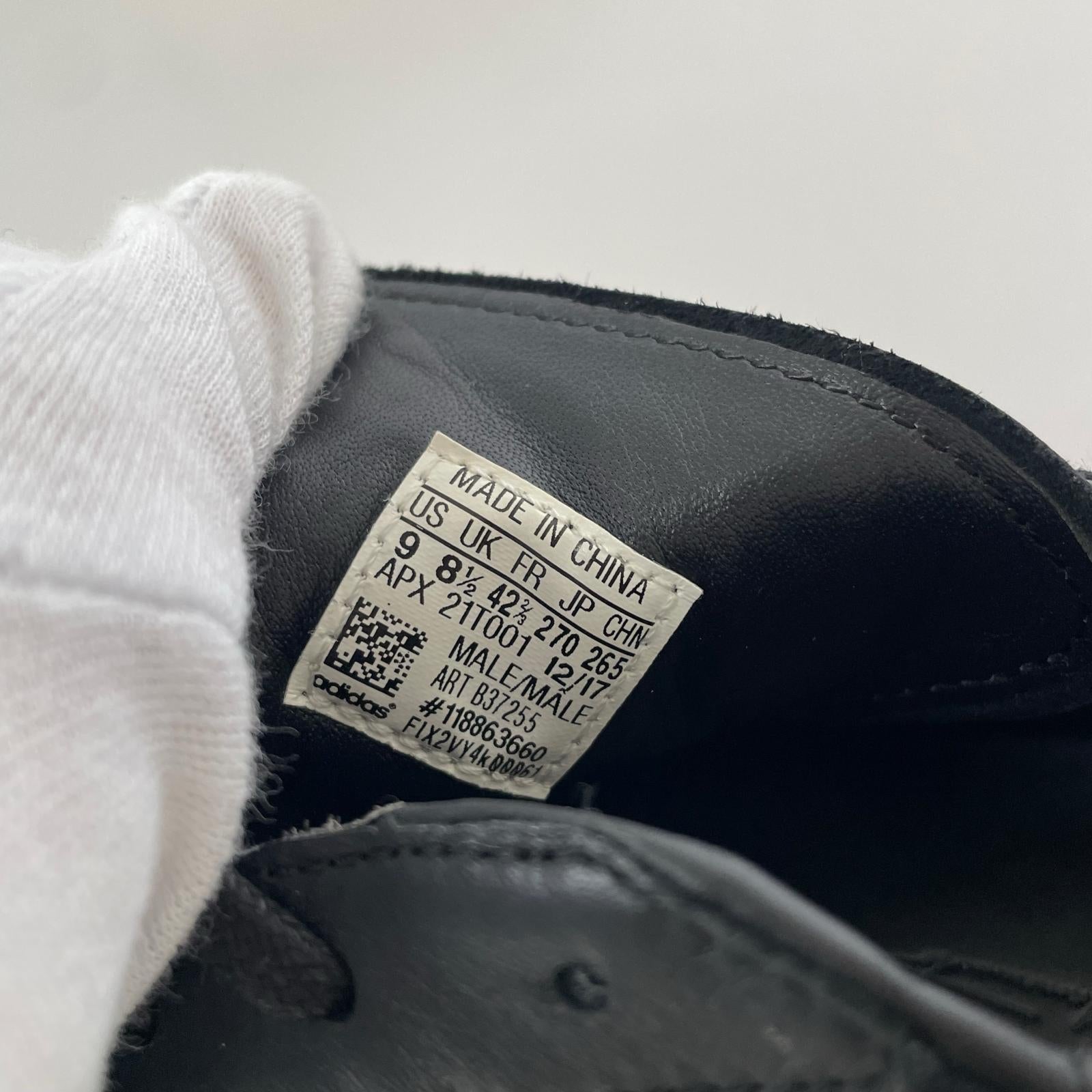 スニーカー adidas TAKUSAN LOW B37255 (27) ブラック 27cm (US9 UK8 1/2 EU44) ブラック