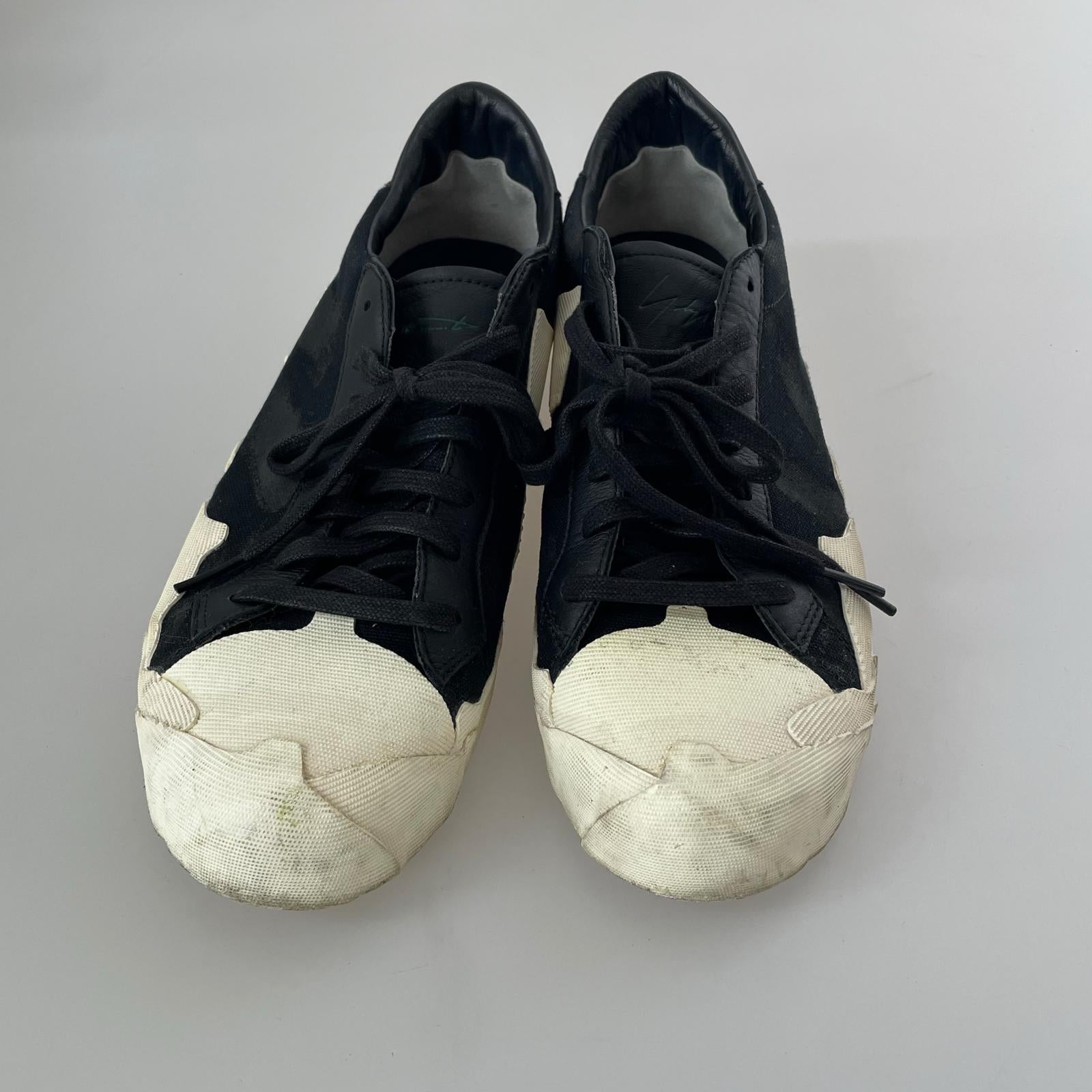 スニーカー adidas TAKUSAN LOW B37255 (27) ブラック 27cm (US9 UK8 1/2 EU44) ブラック