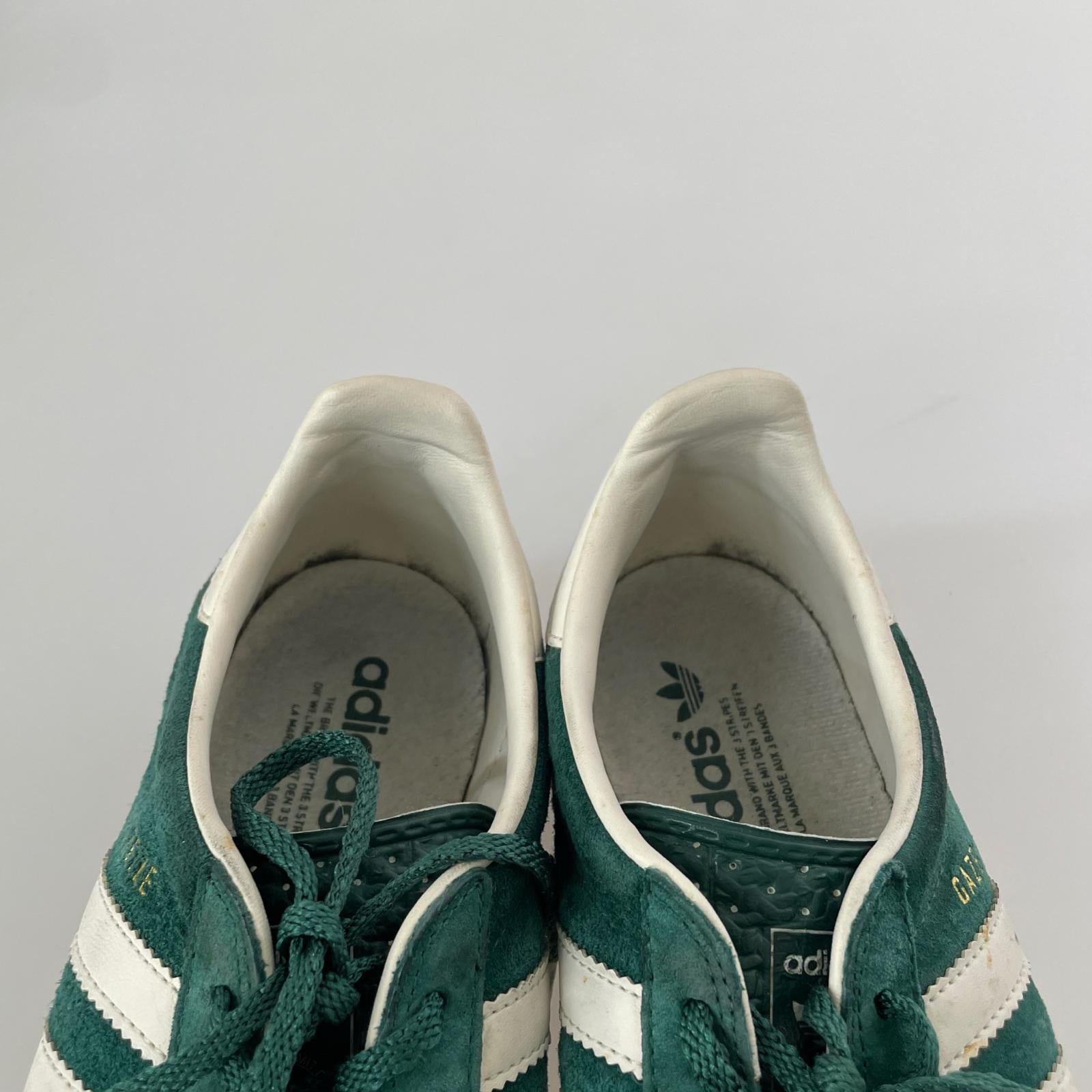 スニーカー GAZELLE INDOOR (25.5) V24909 緑 25.5cm (US7 1/2 UK7 EU41) グリーン