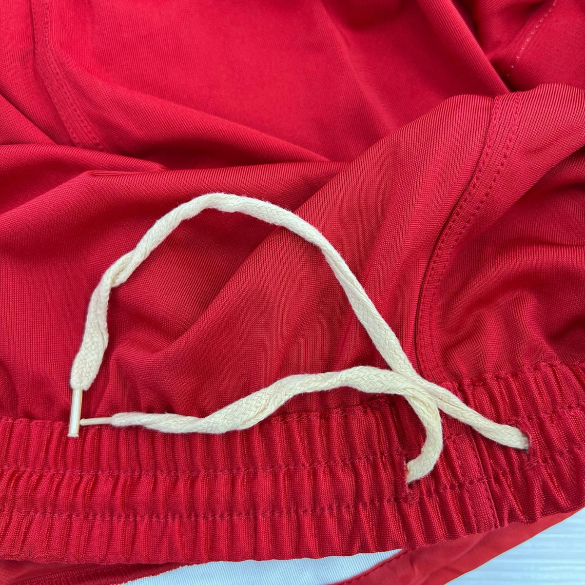 ショートパンツ ﾃﾞｻﾝﾄ製 ﾄﾗｯｸ（L）ﾚｯﾄﾞ L レッド