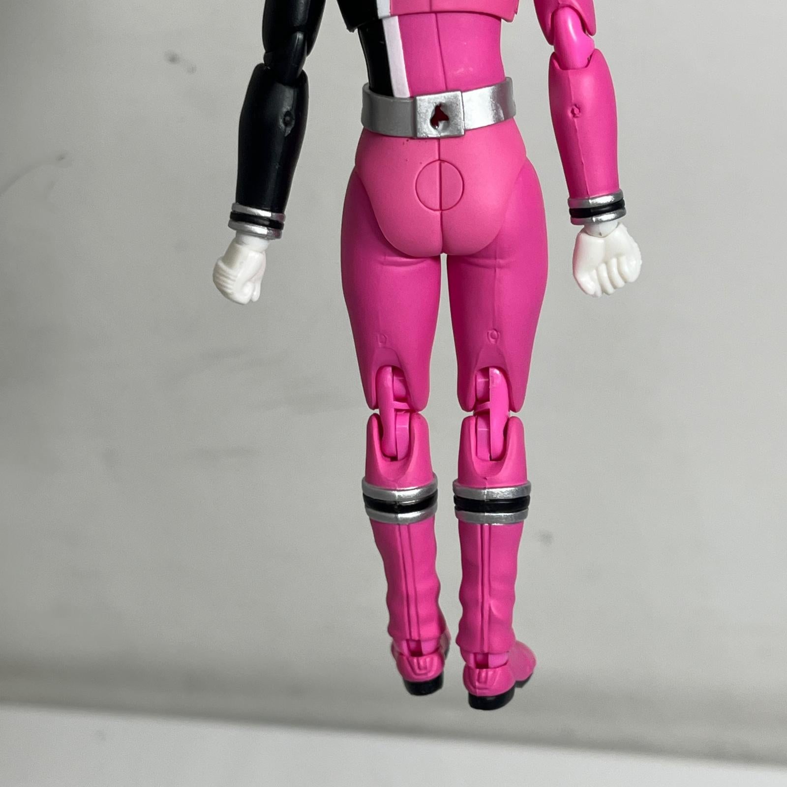 S.H.フィギュアーツ 特捜戦隊デカレンジャー デカピンク （魂ウェブ限定） 特捜戦隊デカレンジャー バンダイ フィギュア/グッズ