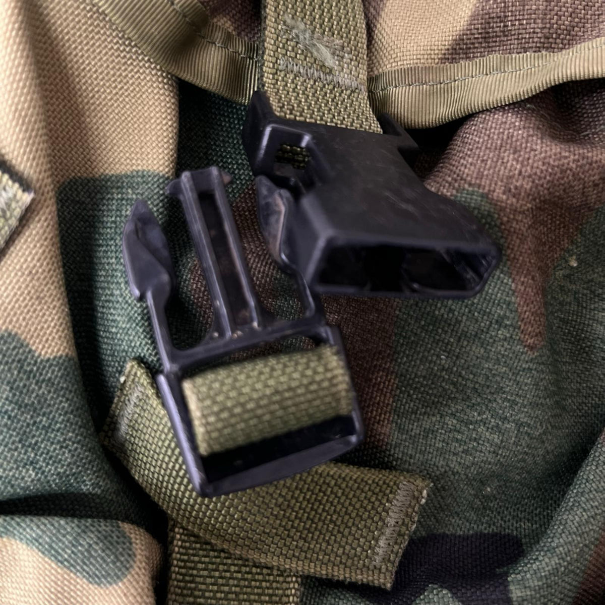 リュック・デイパック 米軍実物 パトロールバッグ Molle II ウッドランドカモ