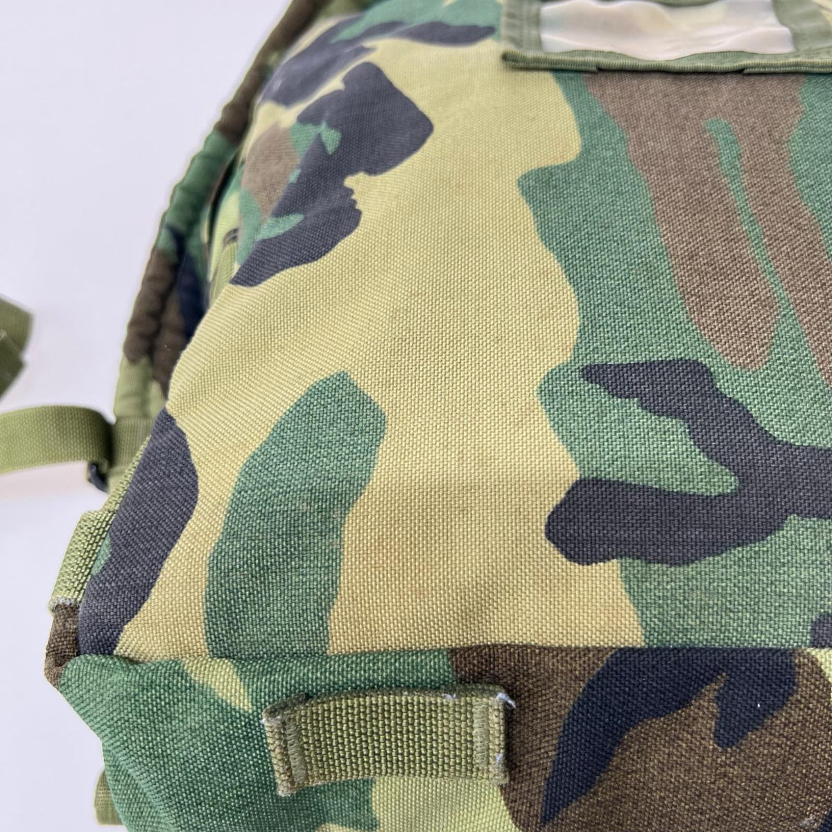 リュック・デイパック 米軍実物 パトロールバッグ Molle II ウッドランドカモ