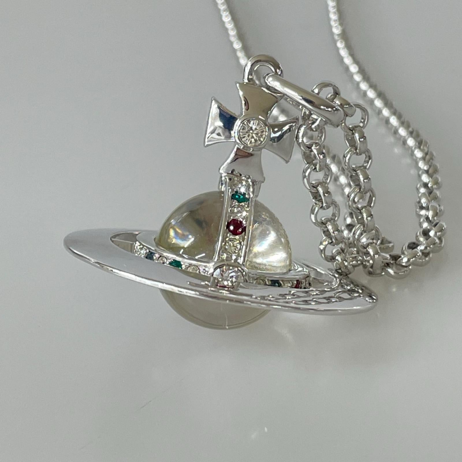 ネックレス Vivienne Westwood ｽﾓｰﾙｵｰﾌﾞﾈｯｸﾚｽ シルバー