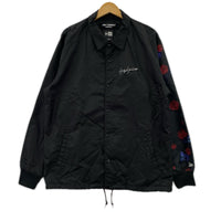 ジャケット ×NEW ERA 18SS ｽｶﾙﾛｰｽﾞ ｺｰﾁｼﾞｬｹｯﾄ（5） ブラック