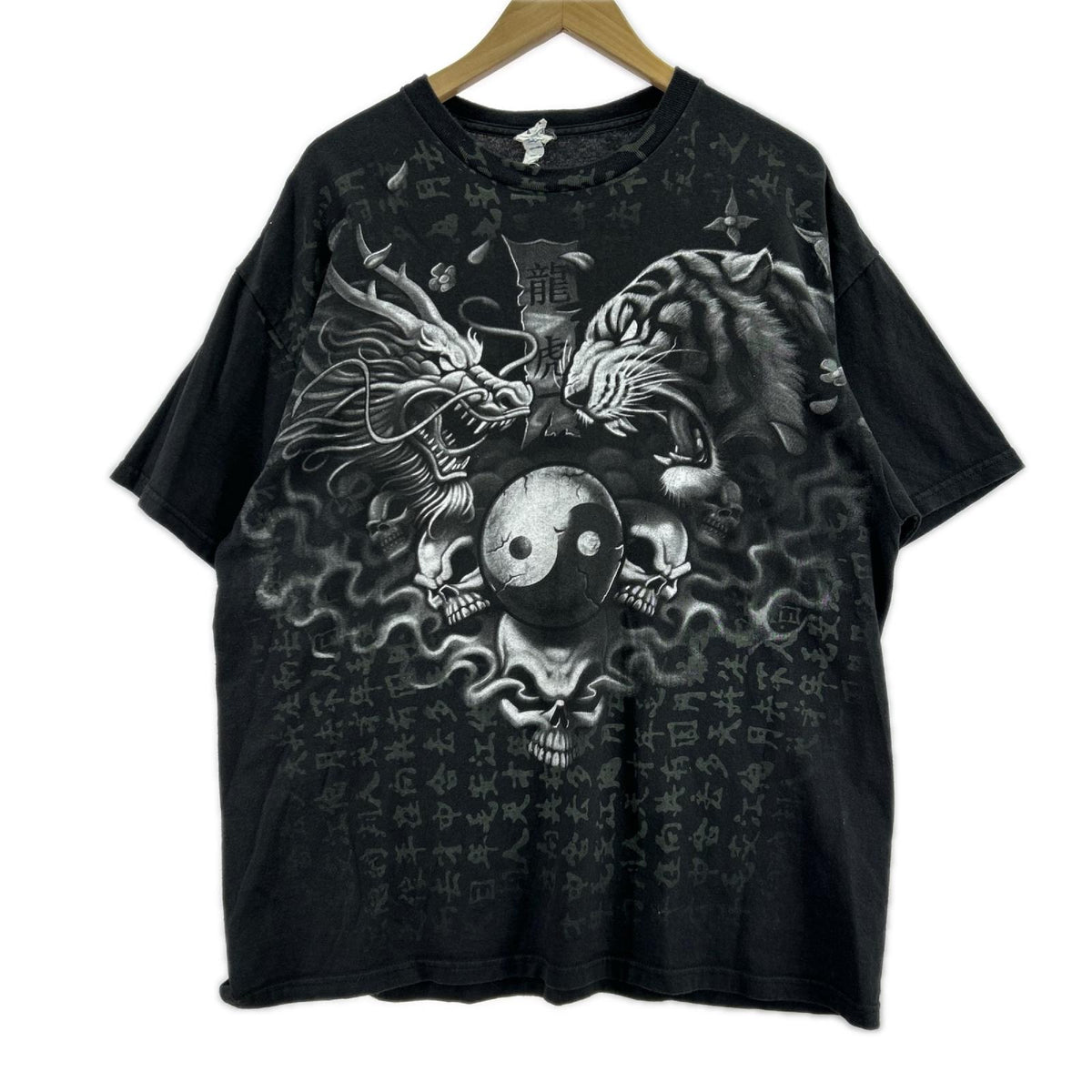 半袖Ｔシャツ 龍 虎 Tシャツ 黒 ビッグプリント ブラック