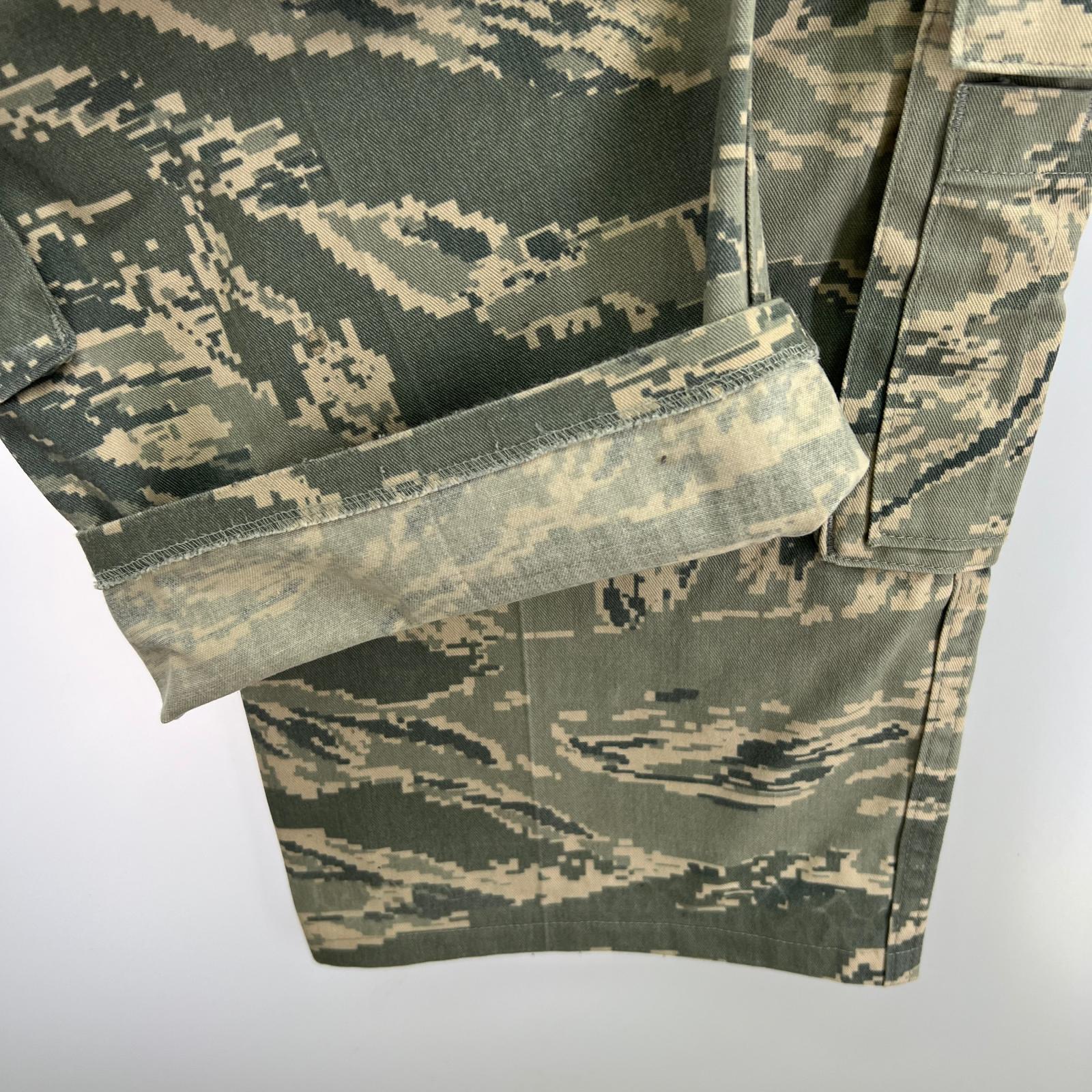 パンツ 米軍 ﾃﾞｼﾞﾀﾙﾀｲｶﾞｰｶﾓ ｶｰｺﾞﾊﾟﾝﾂ (実寸32)