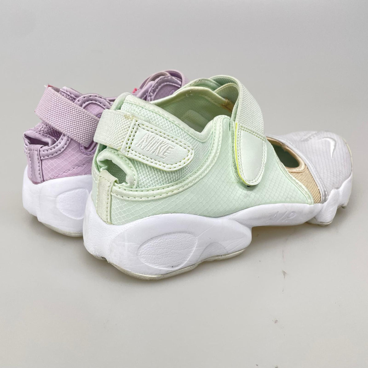 スニーカー air rift ピンク×グレー (25.0cm) 25cm (US7 UK6 1/2 EU40) マルチカラー
