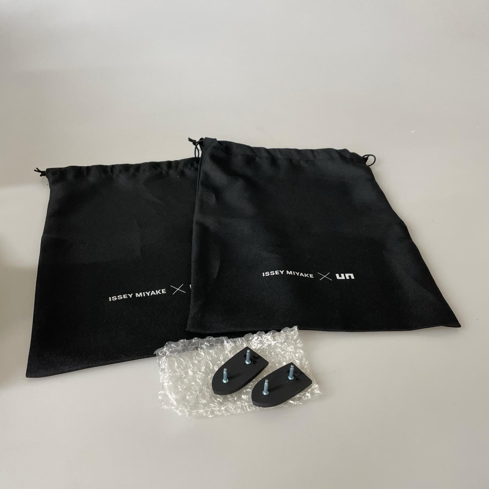 ブーツ ISSEY MIYAKE×UNITED NUDE ﾚｻﾞｰｼｮｰﾄﾌﾞｰﾂ ﾌﾞﾗｯｸ （38） 38 ブラック