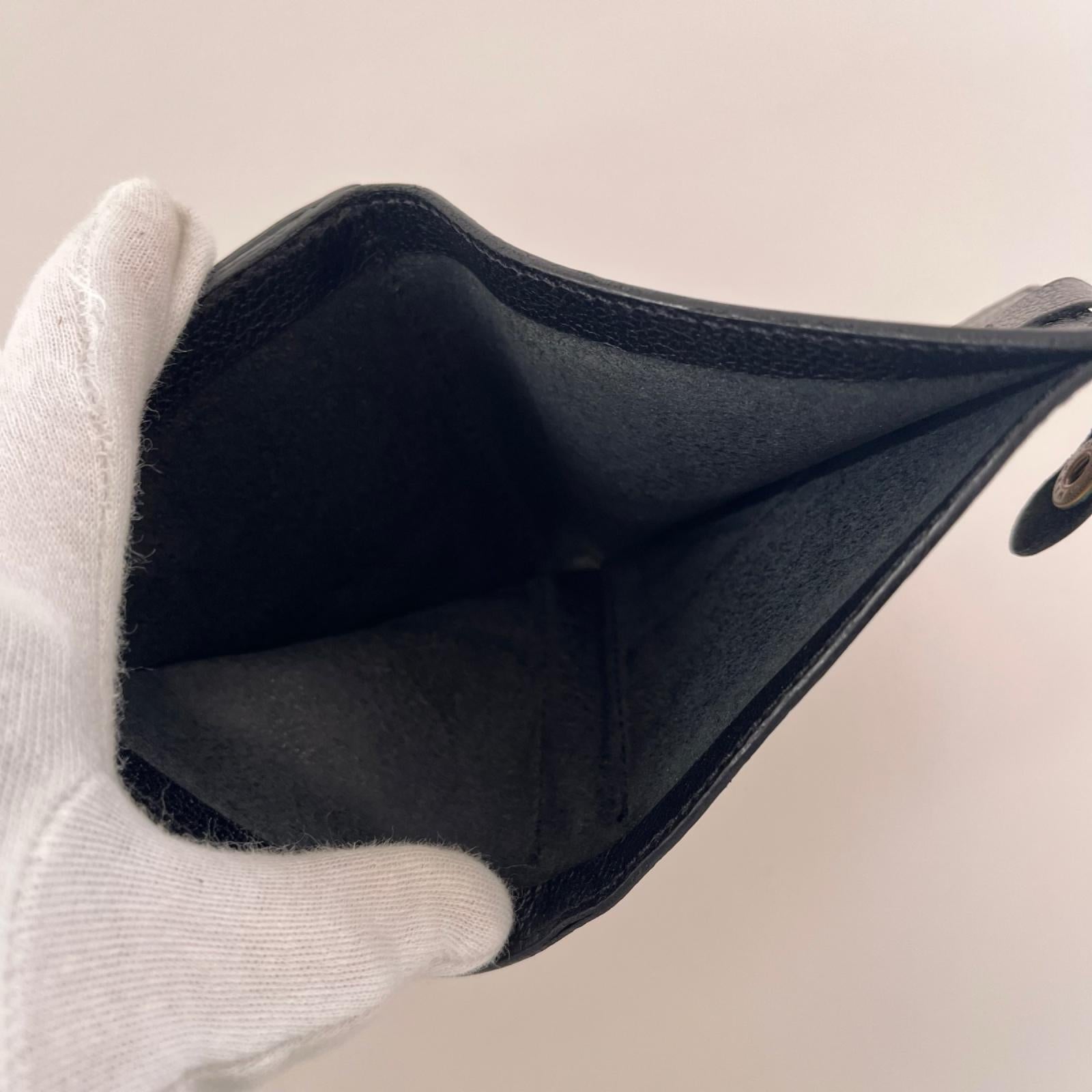 コンパクトウォレット レザー折り畳み財布　黒 ブラック