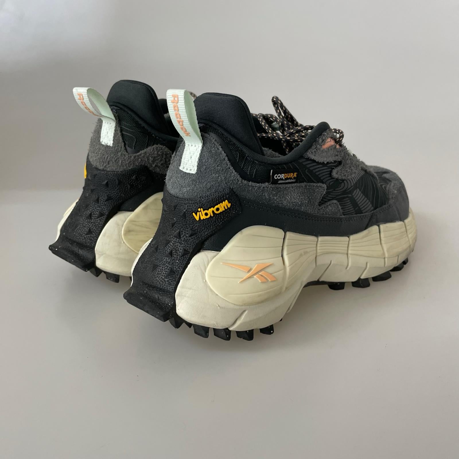 スニーカー ジグ キネティカ 2.5 エッジ 27cm (US9 UK8 1/2 EU44) グレー