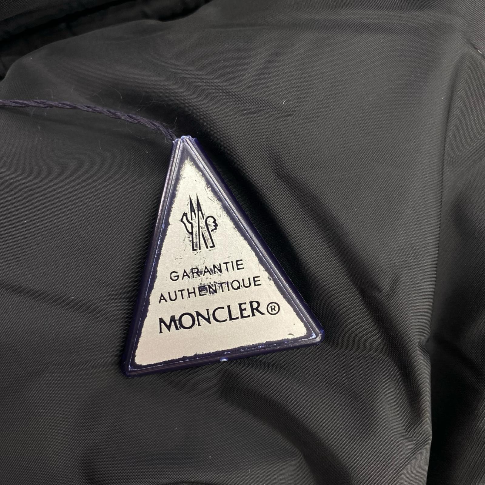 ダウンジャケット MONTCLA ﾀﾞｳﾝｼﾞｬｹｯﾄ ﾌﾞﾗｯｸ 3 ブラック