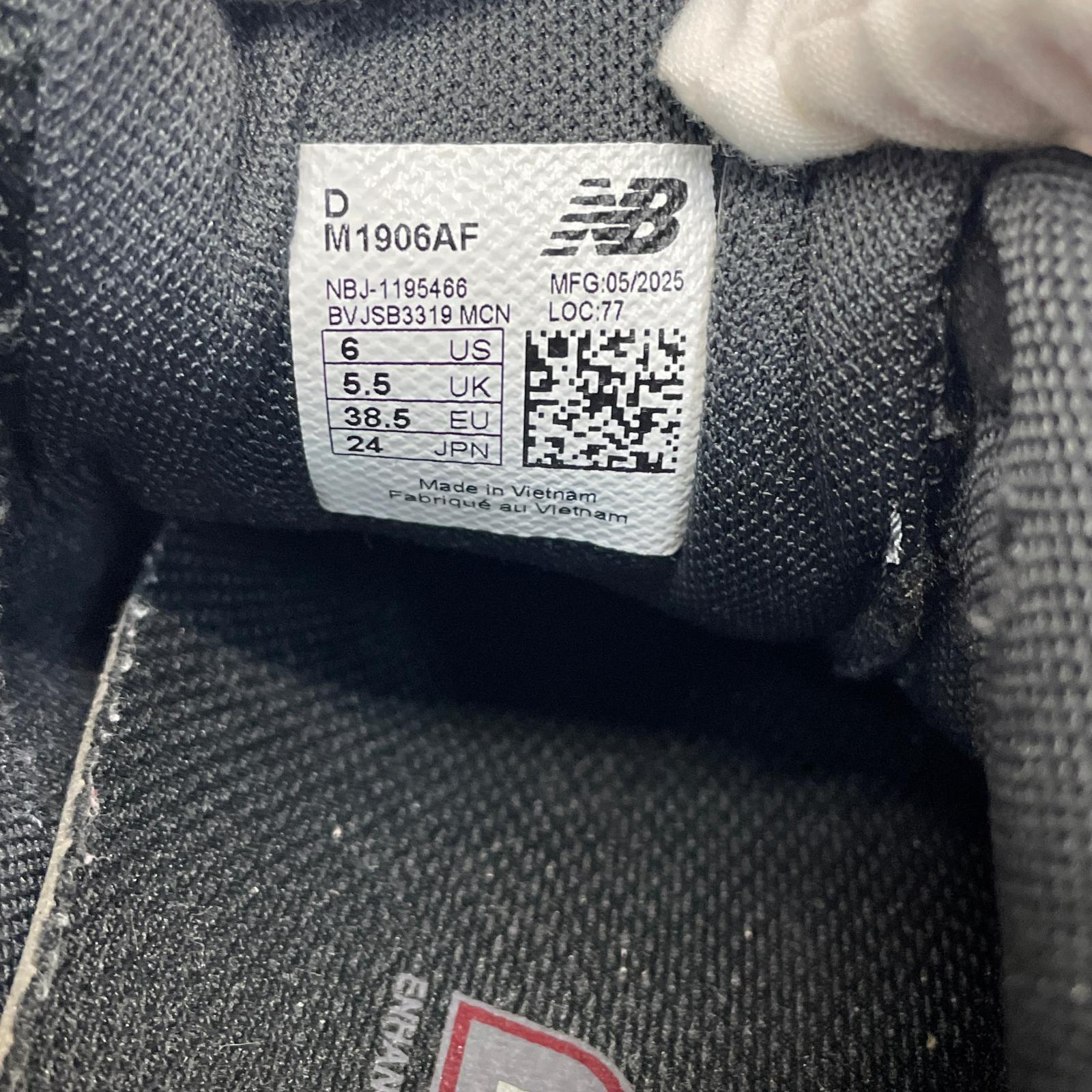 スニーカー M1906AF ローカットスニーカー ブラック