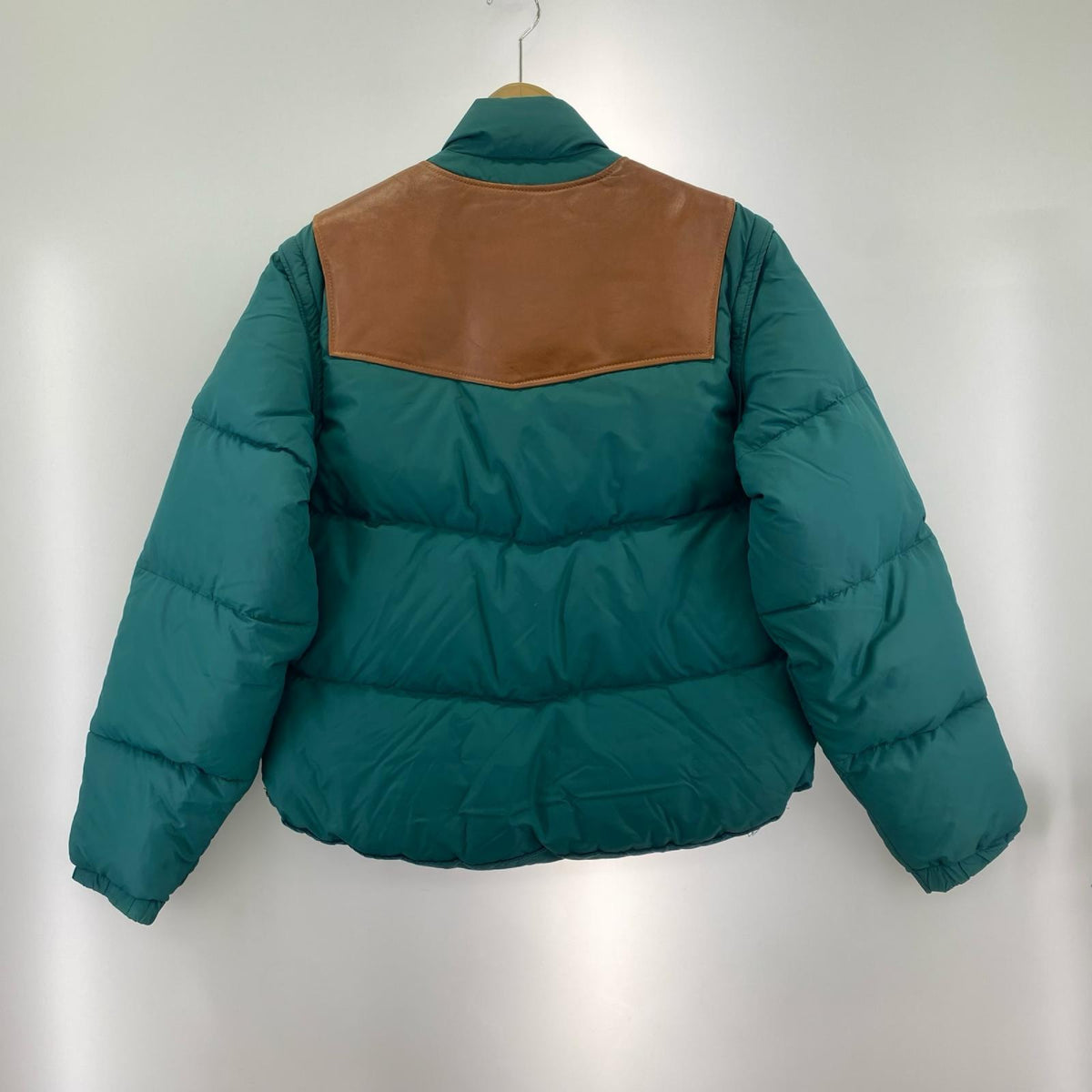 ダウンジャケット Schott 2WAY ﾀﾞｳﾝ ﾚｻﾞｰﾍﾞｽﾄ 緑 44