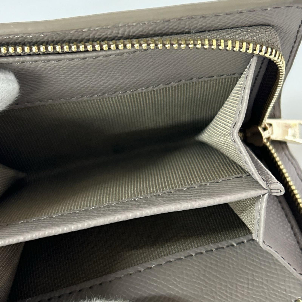 コンパクトウォレット FURLA 二つ折りウォレット ベージュ