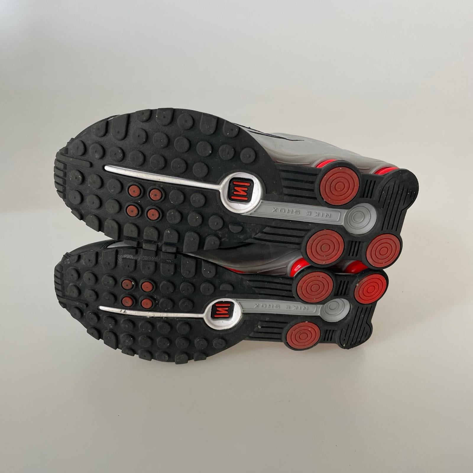 スニーカー Shox R4 OG Black Metallic Silver 26cm (US8 UK7 1/2 EU42)