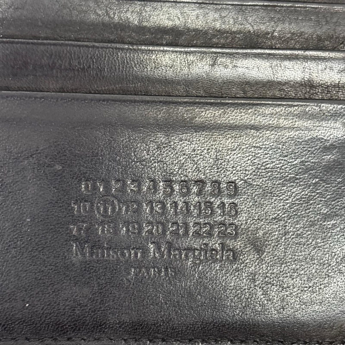 二つ折り財布 MAISON MARGIELA コンパクトウォレット ブラック