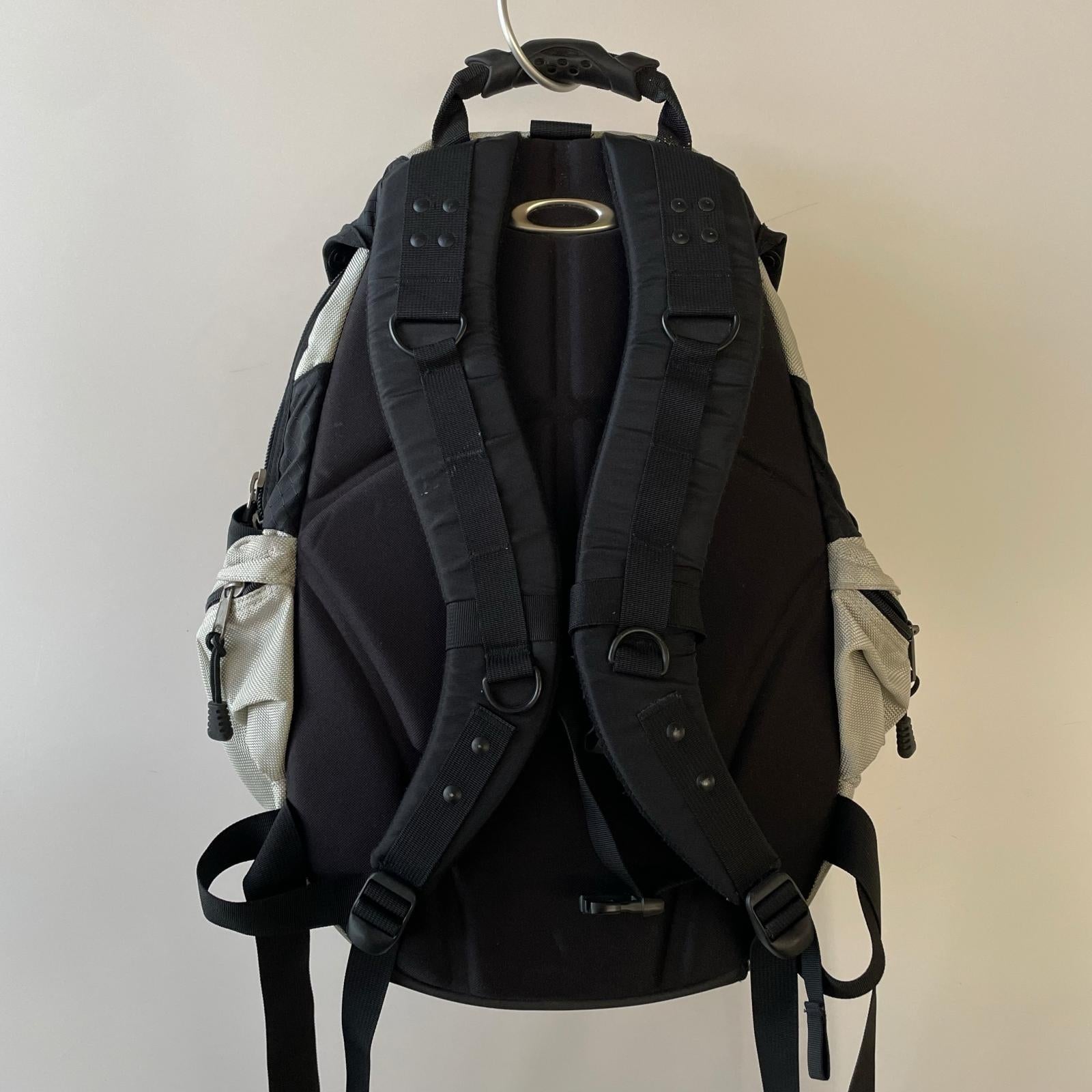 リュック・デイパック OAKLEY 90s頃 OAKLEY ICON PACK ﾊﾞｯｸﾊﾟｯｸ ブラック