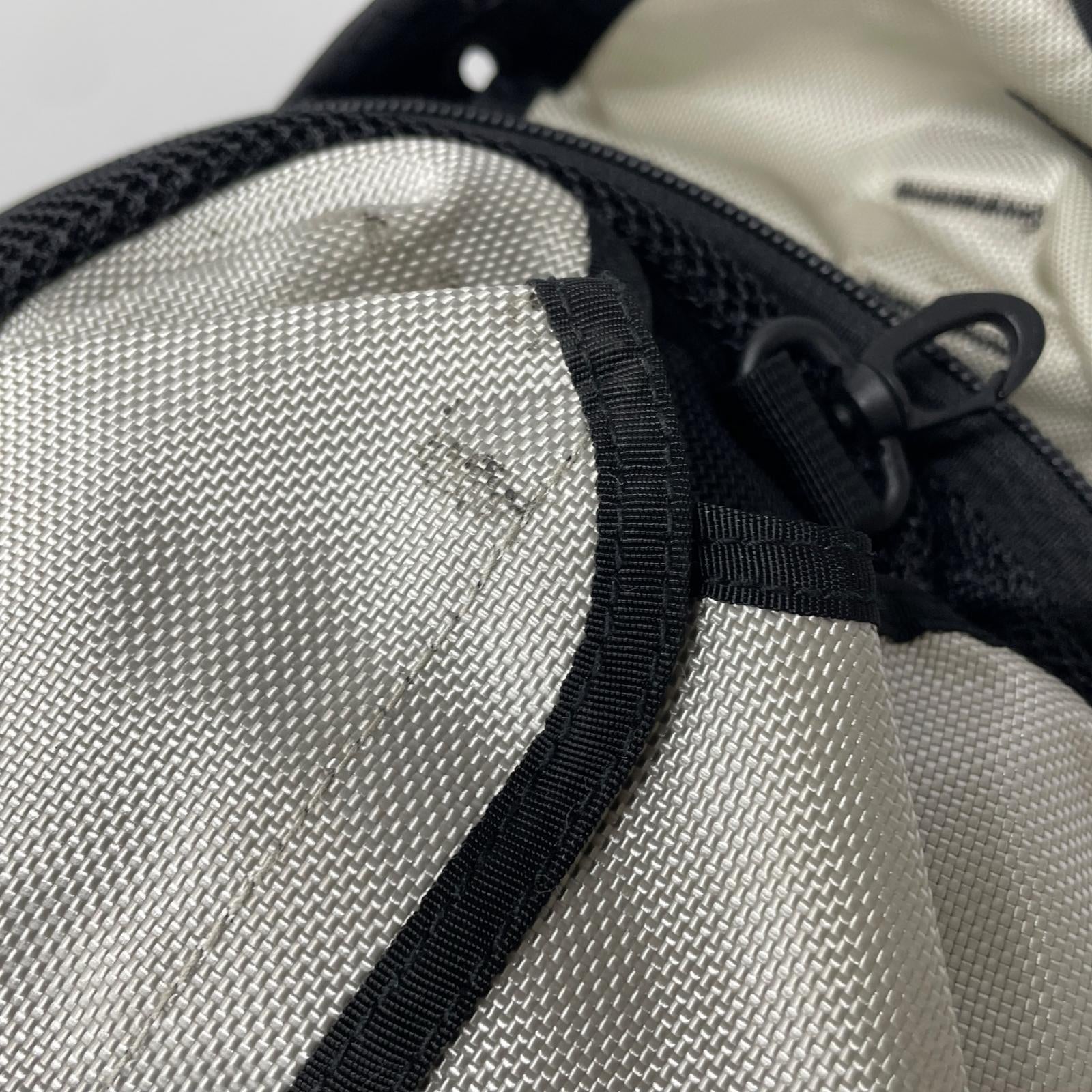 リュック・デイパック OAKLEY 90s頃 OAKLEY ICON PACK ﾊﾞｯｸﾊﾟｯｸ ブラック