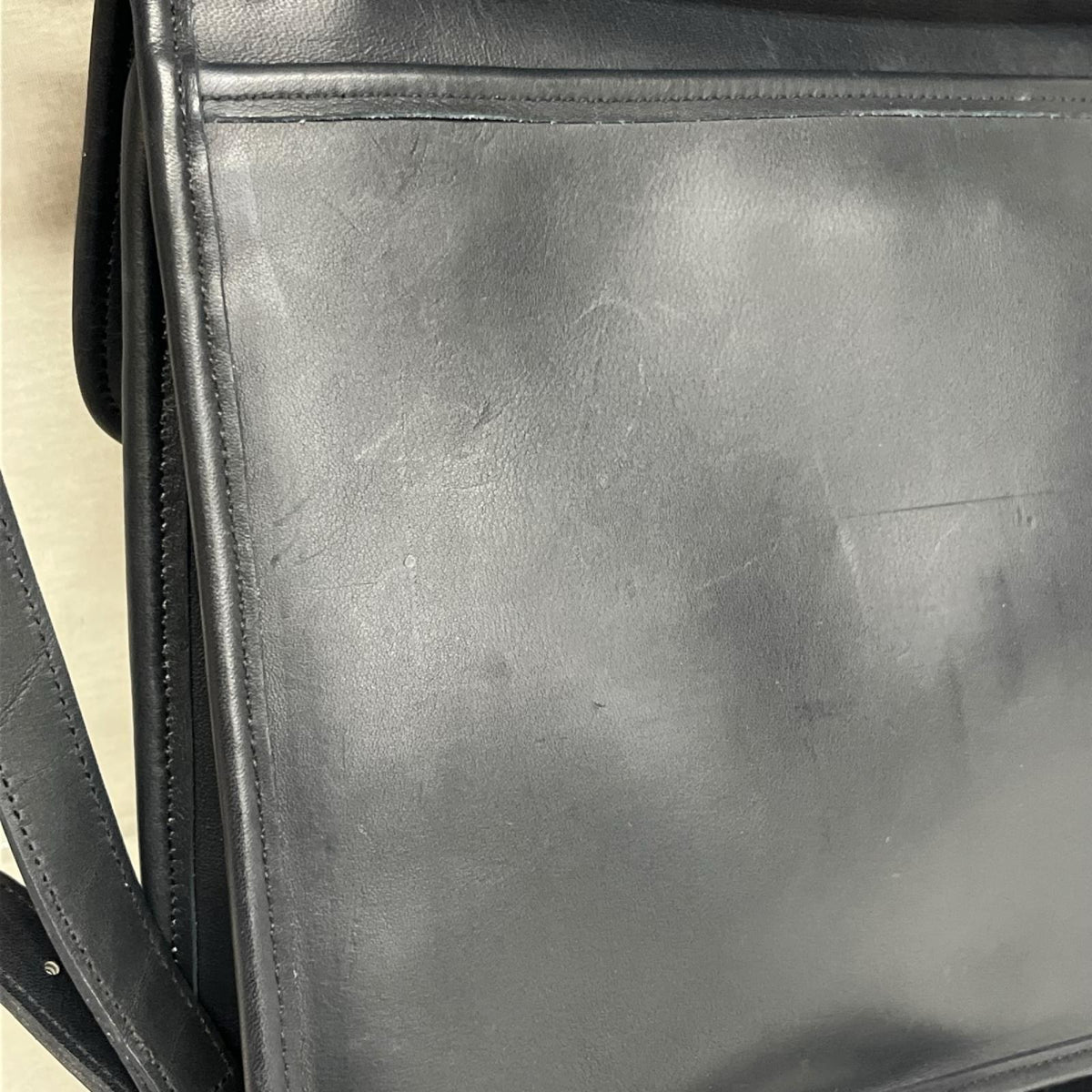 Willis Bag 黒 F6L-9927