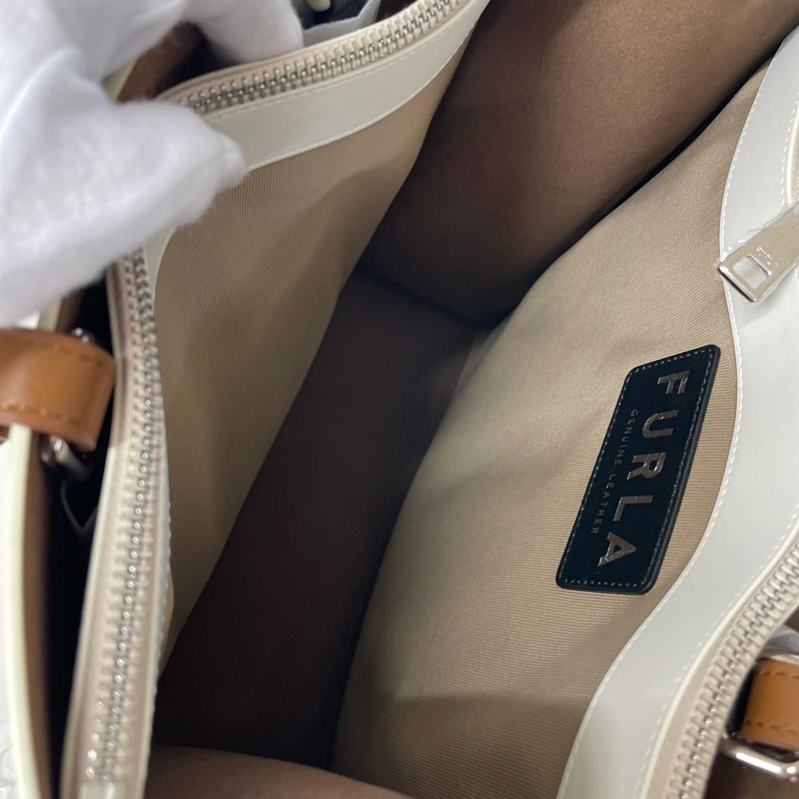 ハンドバッグ VARSITY STYLE L TOTE 白 ホワイト