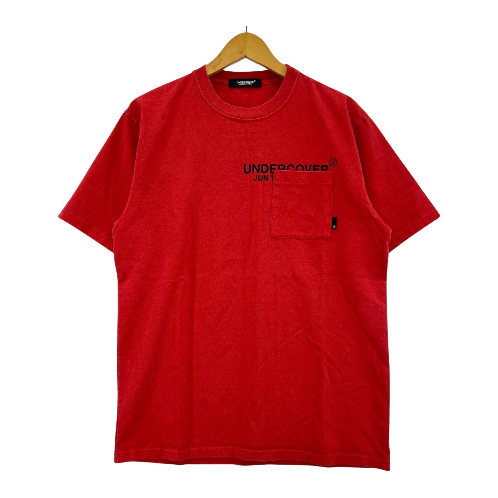 半袖Ｔシャツ UNDERCOVER 26SS ユーズド加工 ロゴプリント 胸ポケット Tee 2 レッド