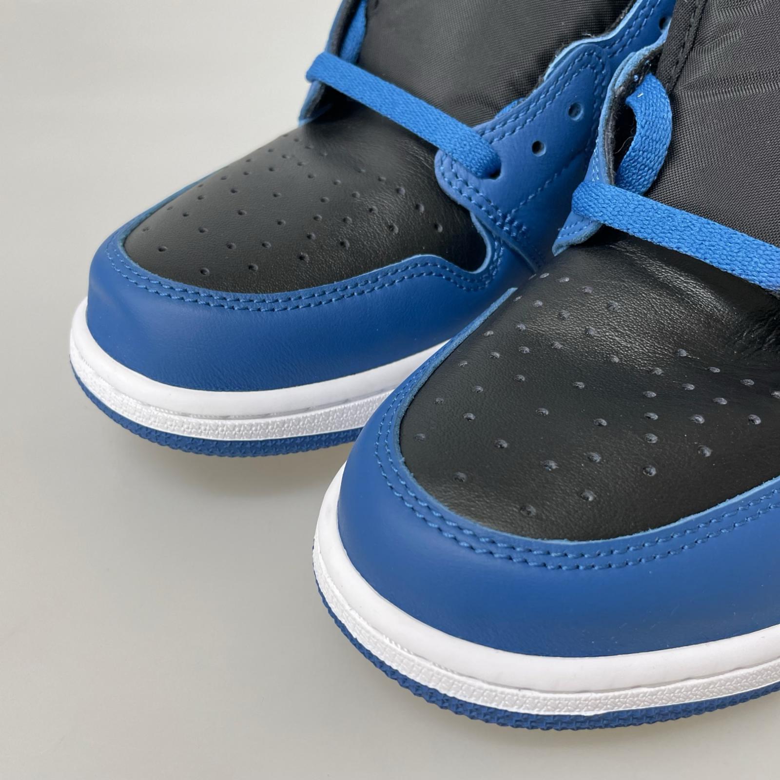 スニーカー AIR JORDAN 1 RETRO HIGH OG 30cm (US12 UK11 1/2 EU50)
