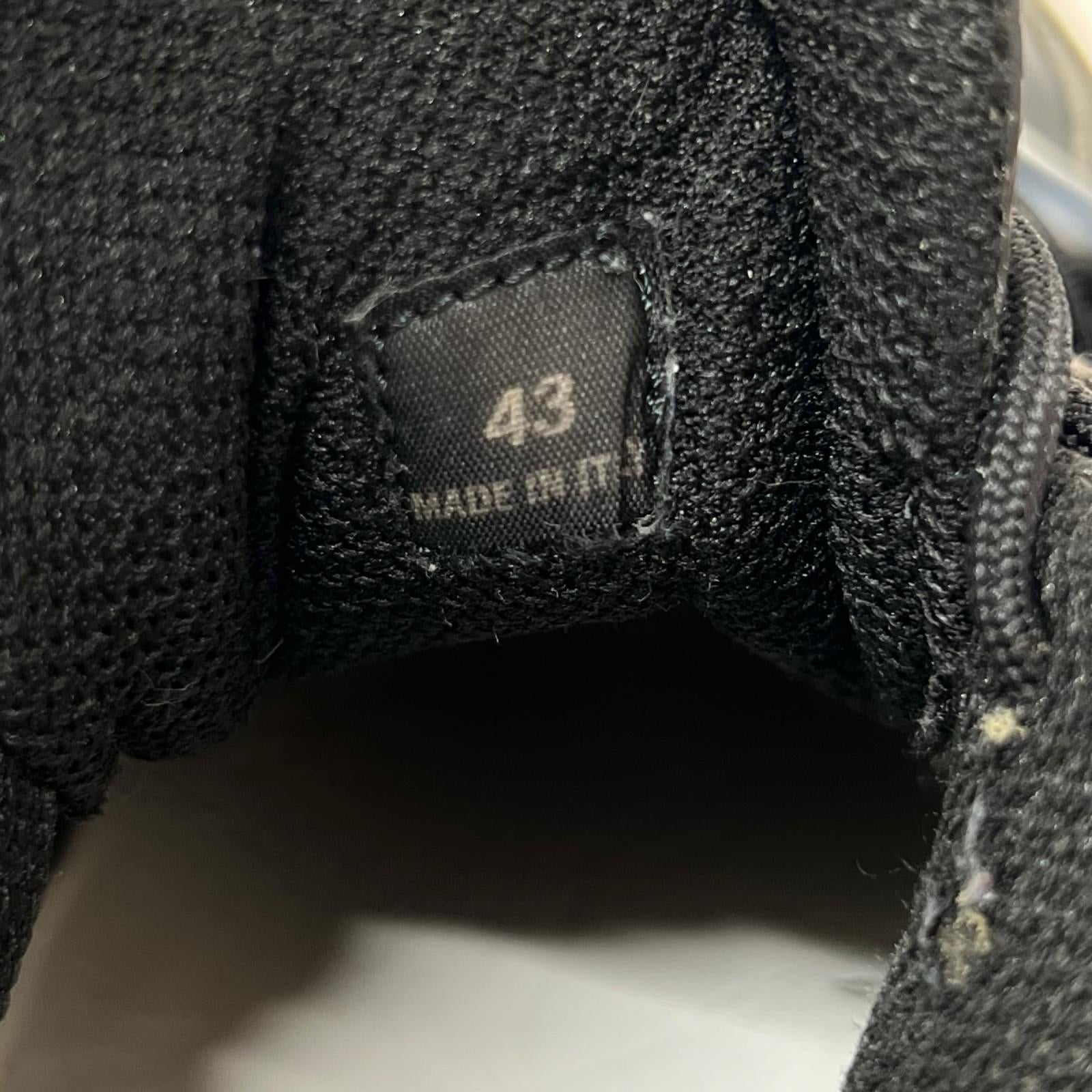 スニーカー S57WS0257 黒　43 ブラック