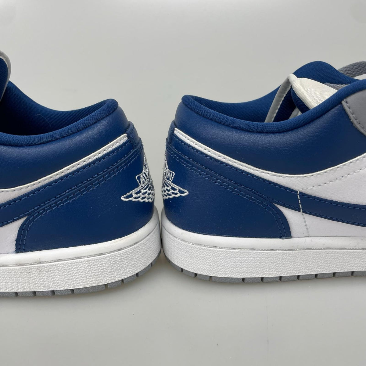 スニーカー WMNS AIR JORDAN 1 LOW 27CM 27cm (US9 UK8 1/2 EU44)