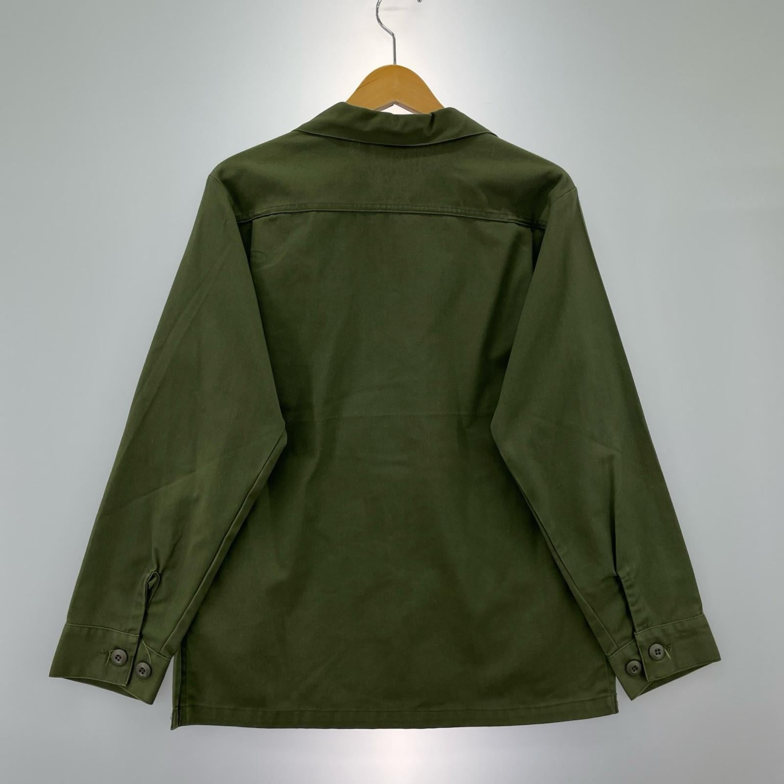 長袖シャツ 80s U.S.ARMY ﾚﾃﾞｨｰｽ用ﾕｰﾃｨﾘﾃｨｼｬﾂ 緑 カーキ