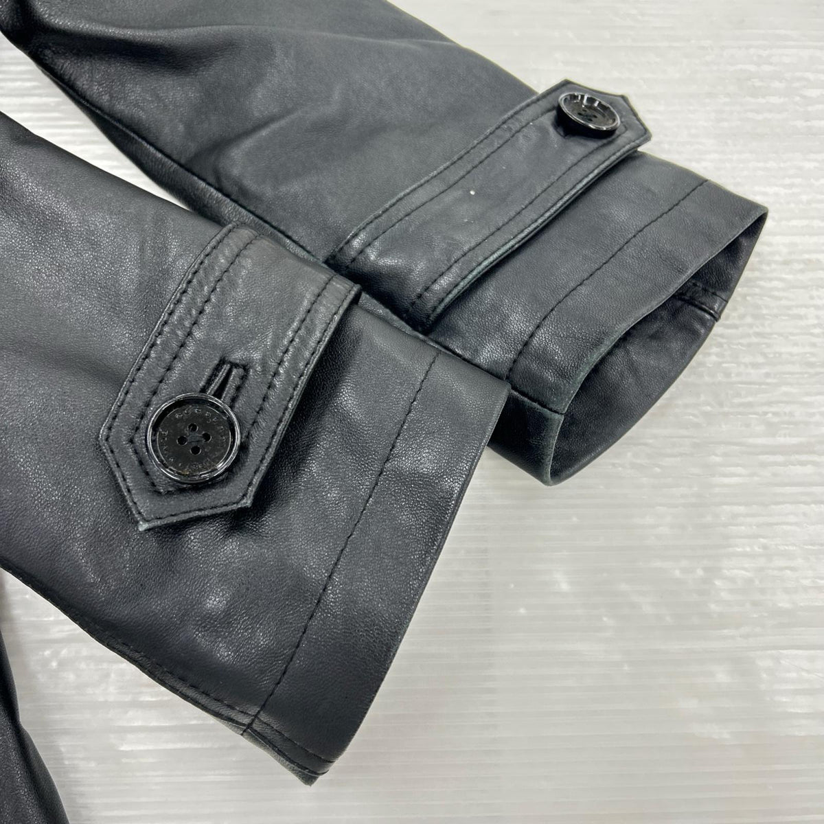 ジャケット ﾗﾑﾚｻﾞｰﾄﾚﾝﾁｺｰﾄ 黒 (M) M ブラック