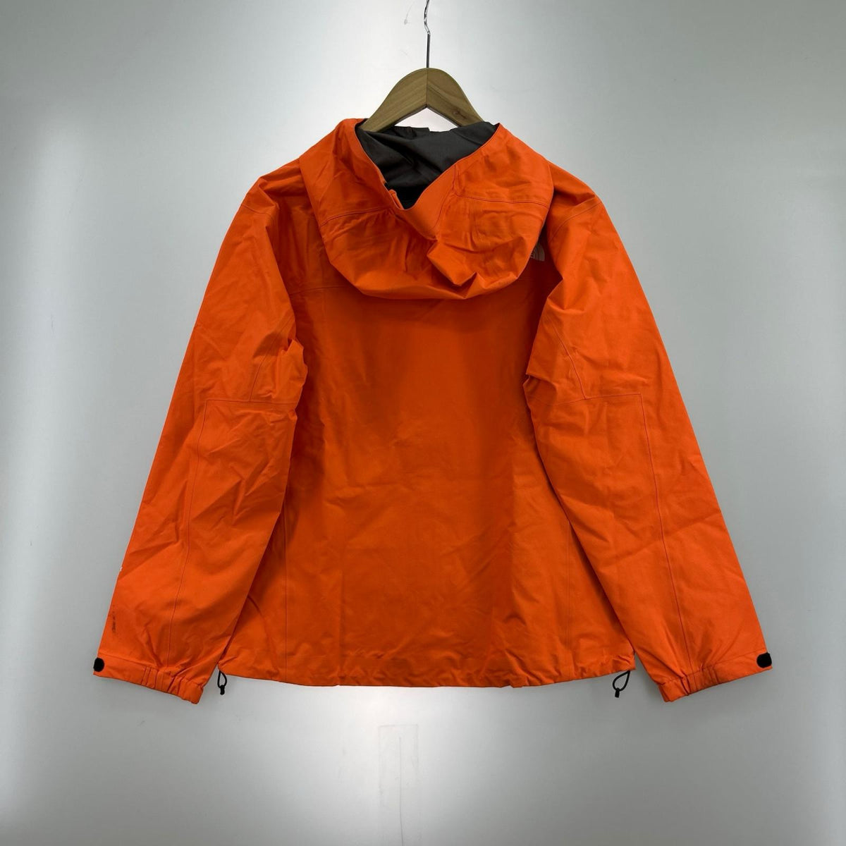 その他アウター Climb Light Jacket　ｵﾚﾝｼﾞ　L L オレンジ