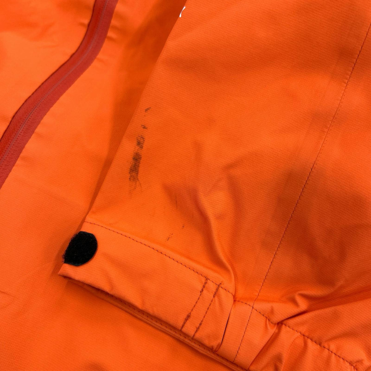その他アウター Climb Light Jacket　ｵﾚﾝｼﾞ　L L オレンジ
