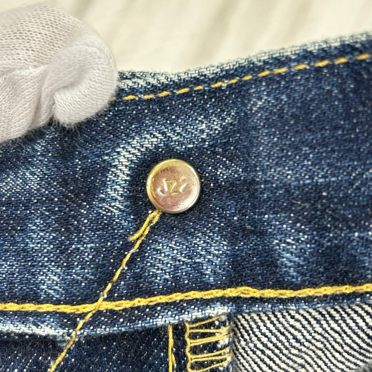 デニムパンツ levis 702 ﾎﾞﾀﾝ裏J22 30 ネイビー