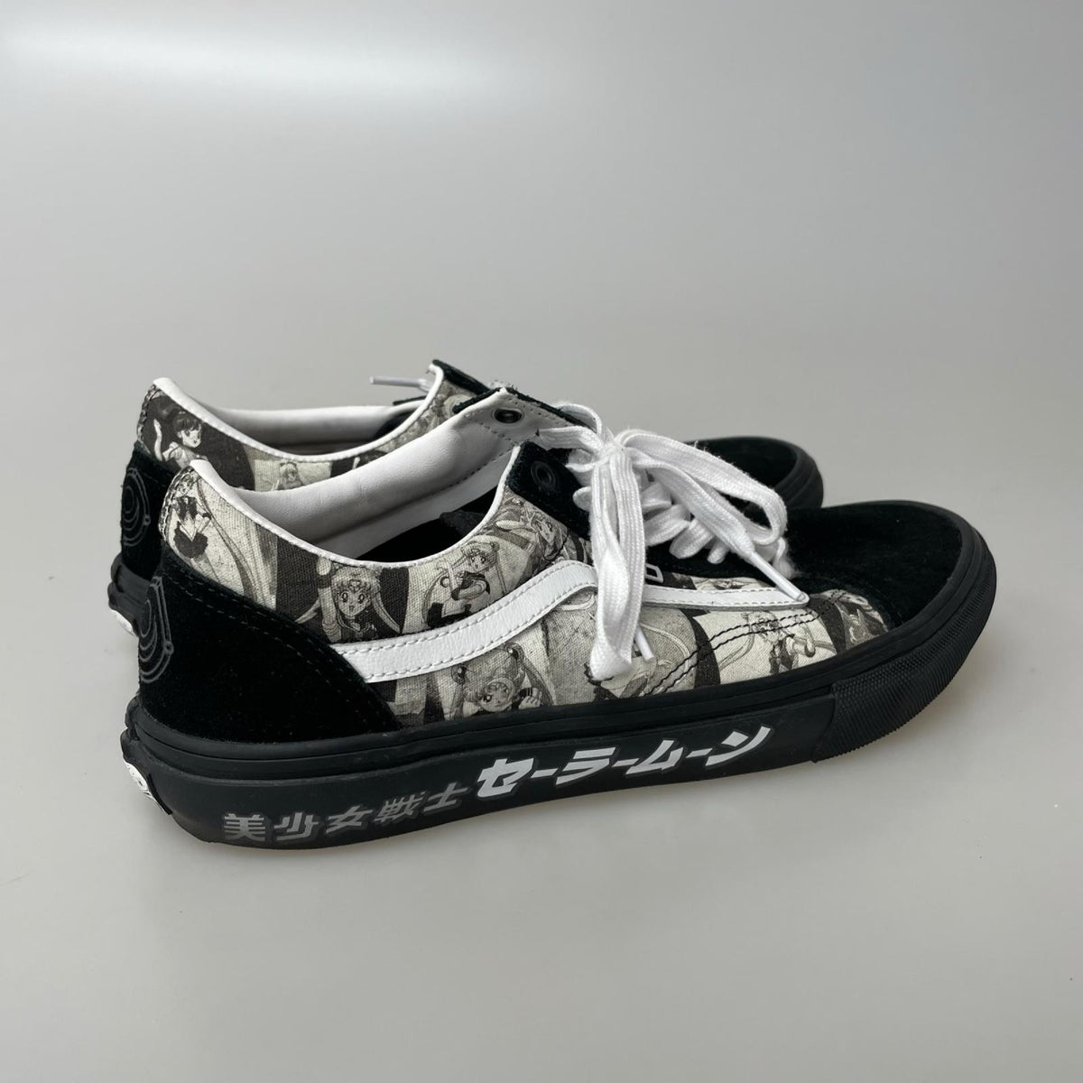 スニーカー VANS×美少女戦士ｾｰﾗｰﾑｰﾝ OLD SKOOL 漫画ｺﾏﾃﾞｻﾞｲﾝｽﾆｰｶｰ 28.5㎝ 28.5cm (US10 1/2 UK10 EU47) ブラック