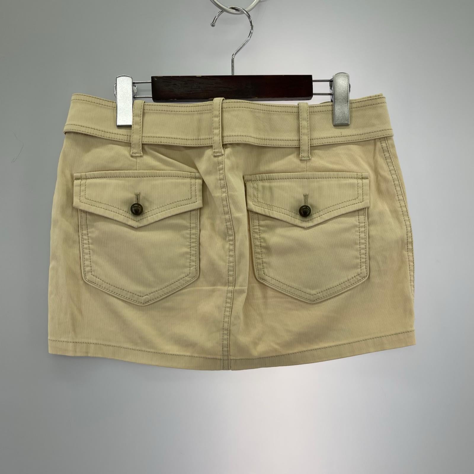 ミニスカート DIESEL ｼｮｰﾄﾊﾟﾝﾂ ｱｲﾎﾞﾘｰ (W26) 26 ベージュ