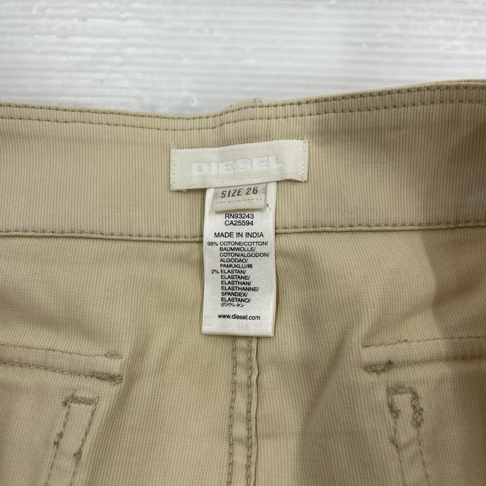 ミニスカート DIESEL ｼｮｰﾄﾊﾟﾝﾂ ｱｲﾎﾞﾘｰ (W26) 26 ベージュ
