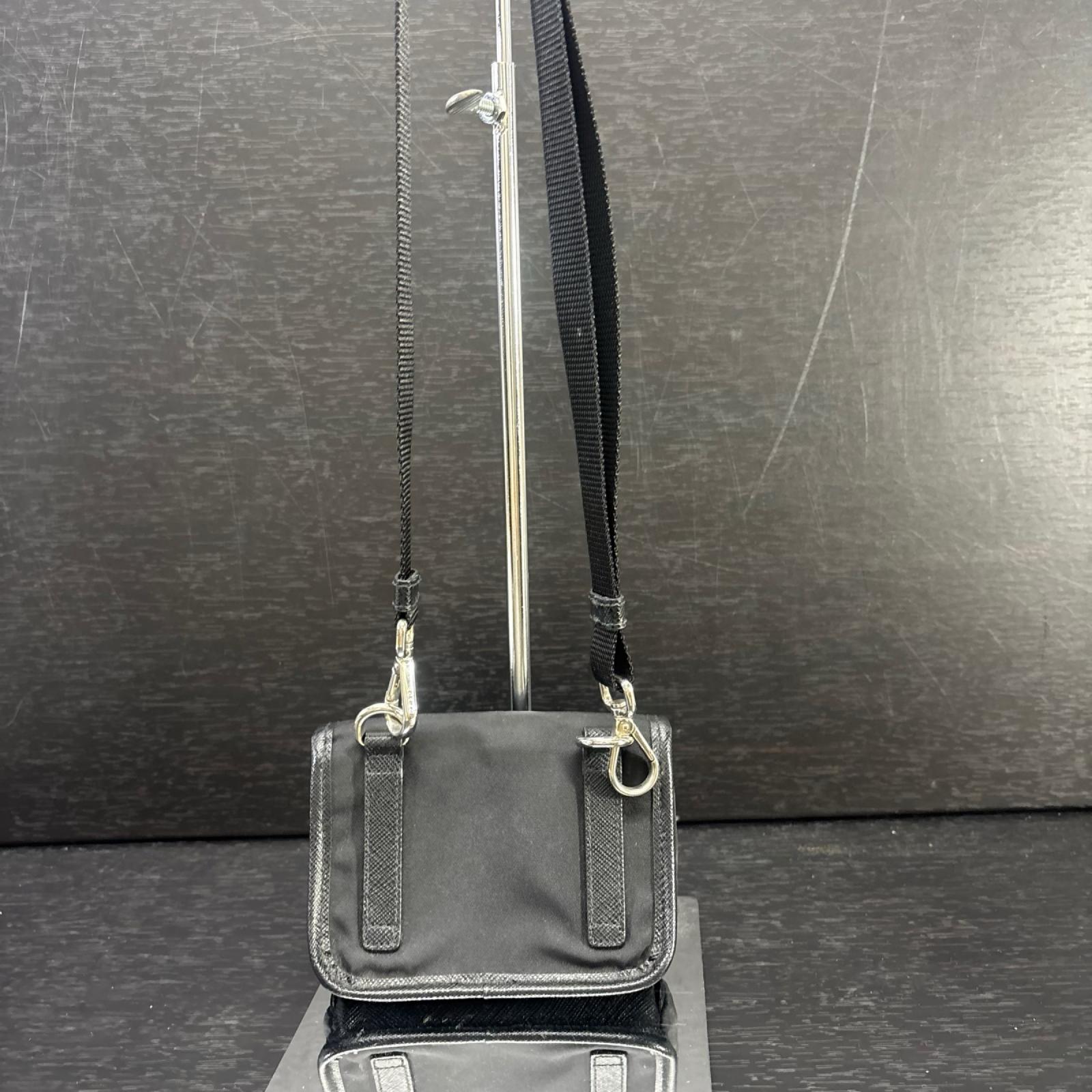 2ZT022 ショルダーバッグ 黒