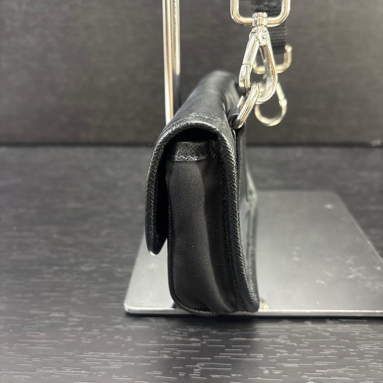 2ZT022 ショルダーバッグ 黒