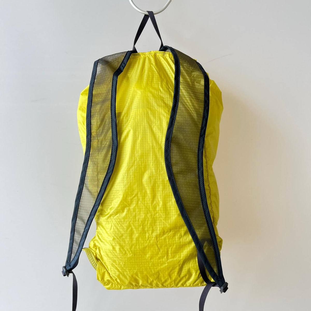 リュック・デイパック versalite pack 15 黄 イエロー