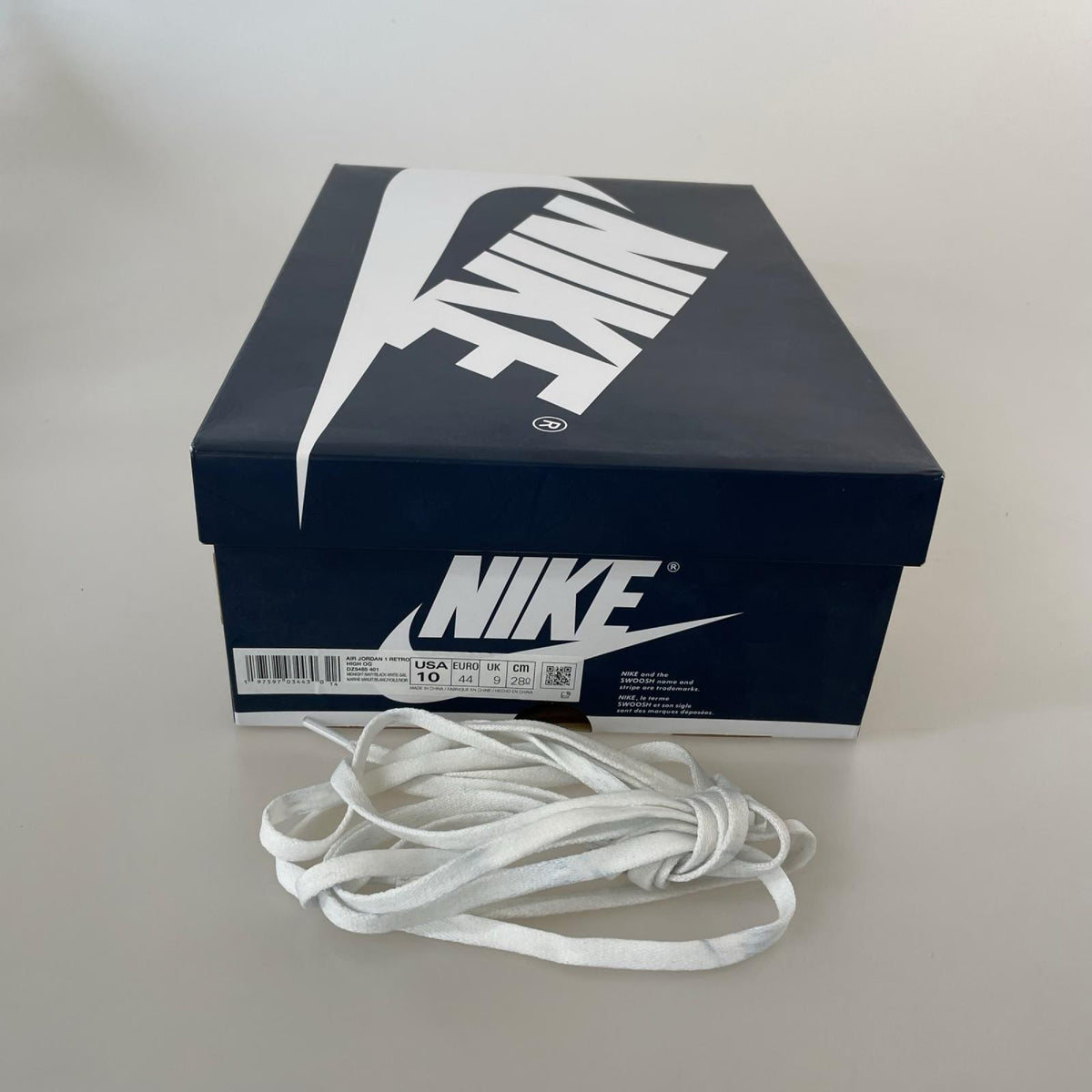 スニーカー NIKE AIR JORDAN 1 RETRO 28.0 ﾈｲﾋﾞｰ 28cm (US10 UK9 1/2 EU46)