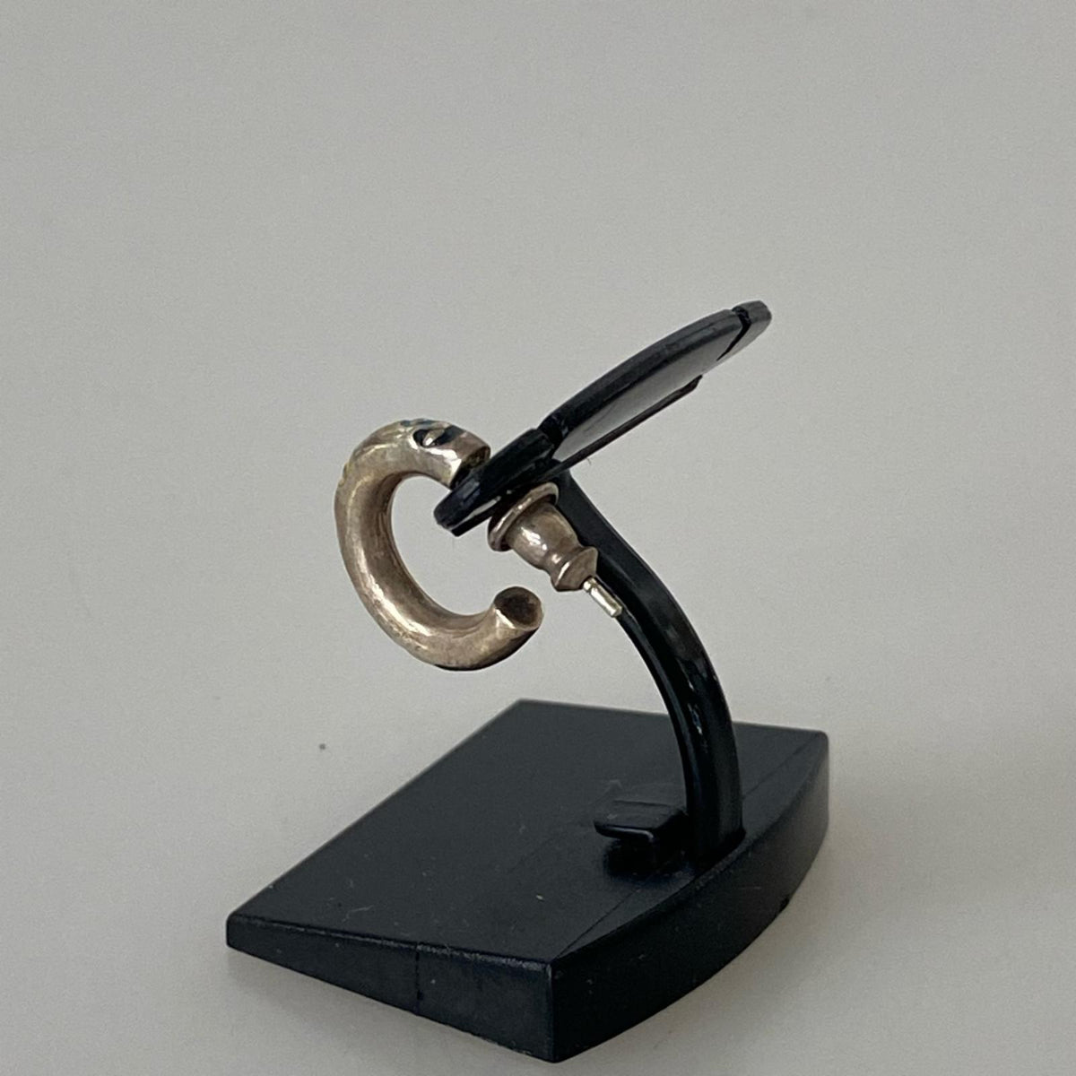 その他アクセサリー ロゴ 片耳ピアス シルバー