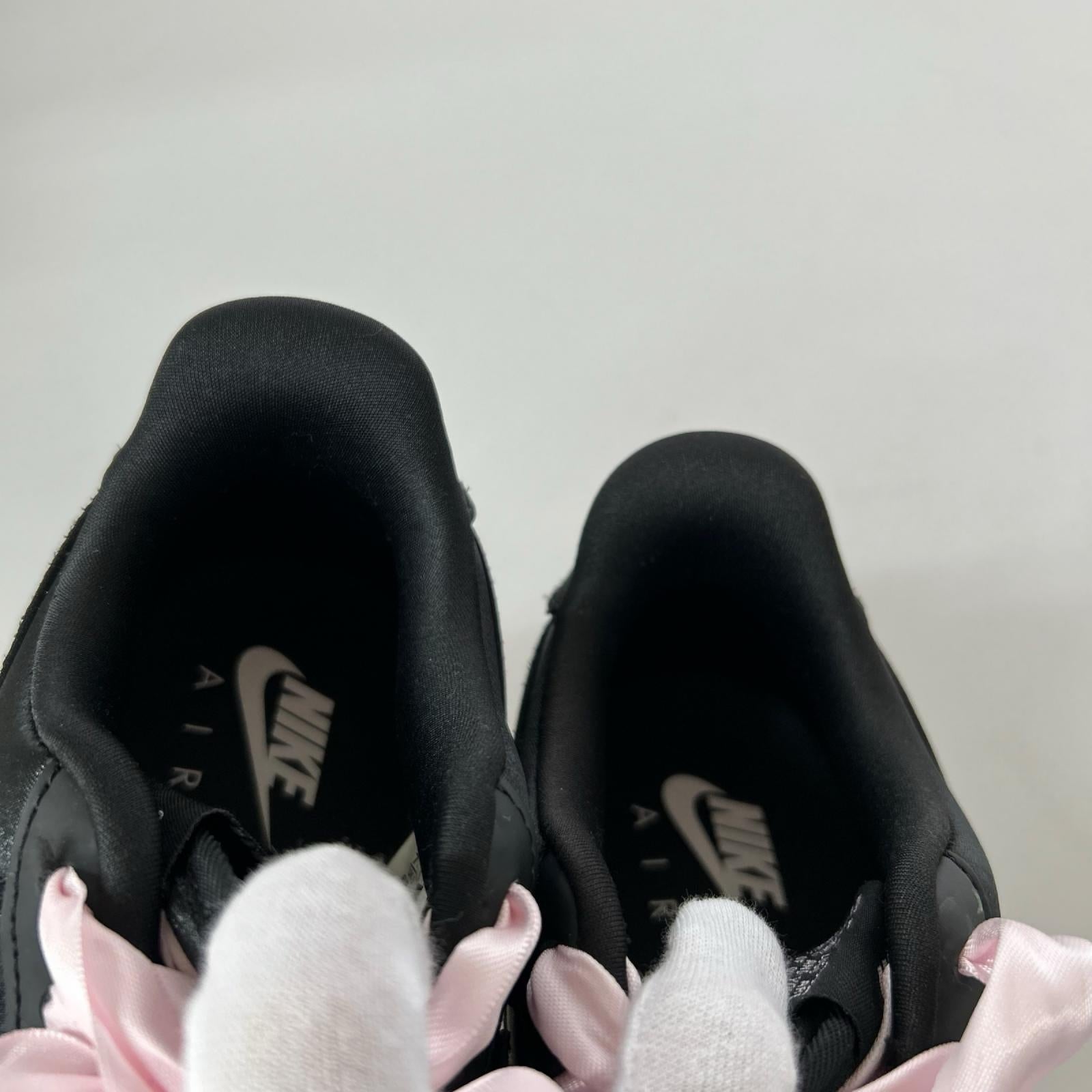 スニーカー WMNS AIR FORCE 1 黒 (24.5) 24.5cm (US6 1/2 UK6 EU39) ブラック