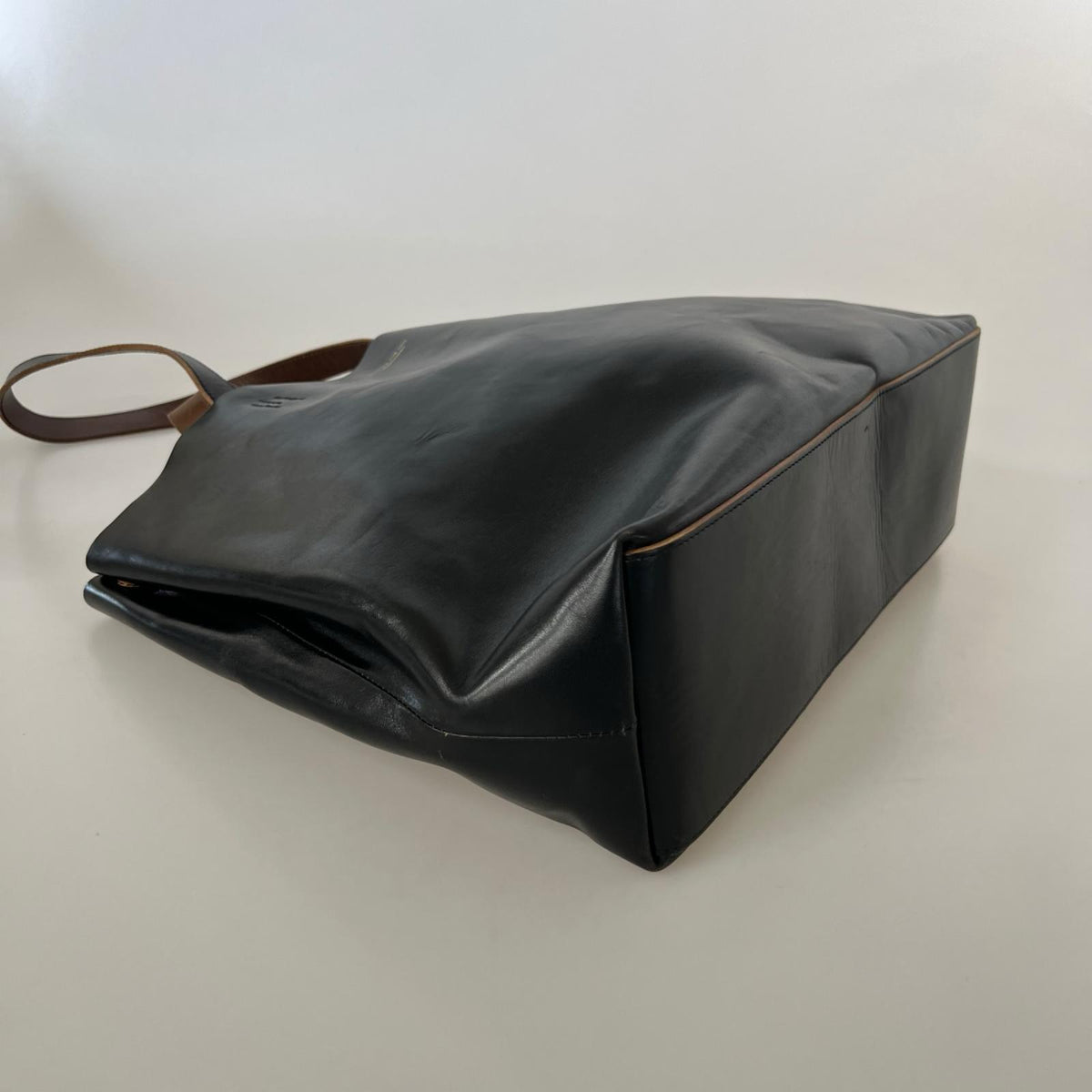 ショルダーバッグ BOX TOTE BAG -LEATHER 馬革 黒 ブラウン