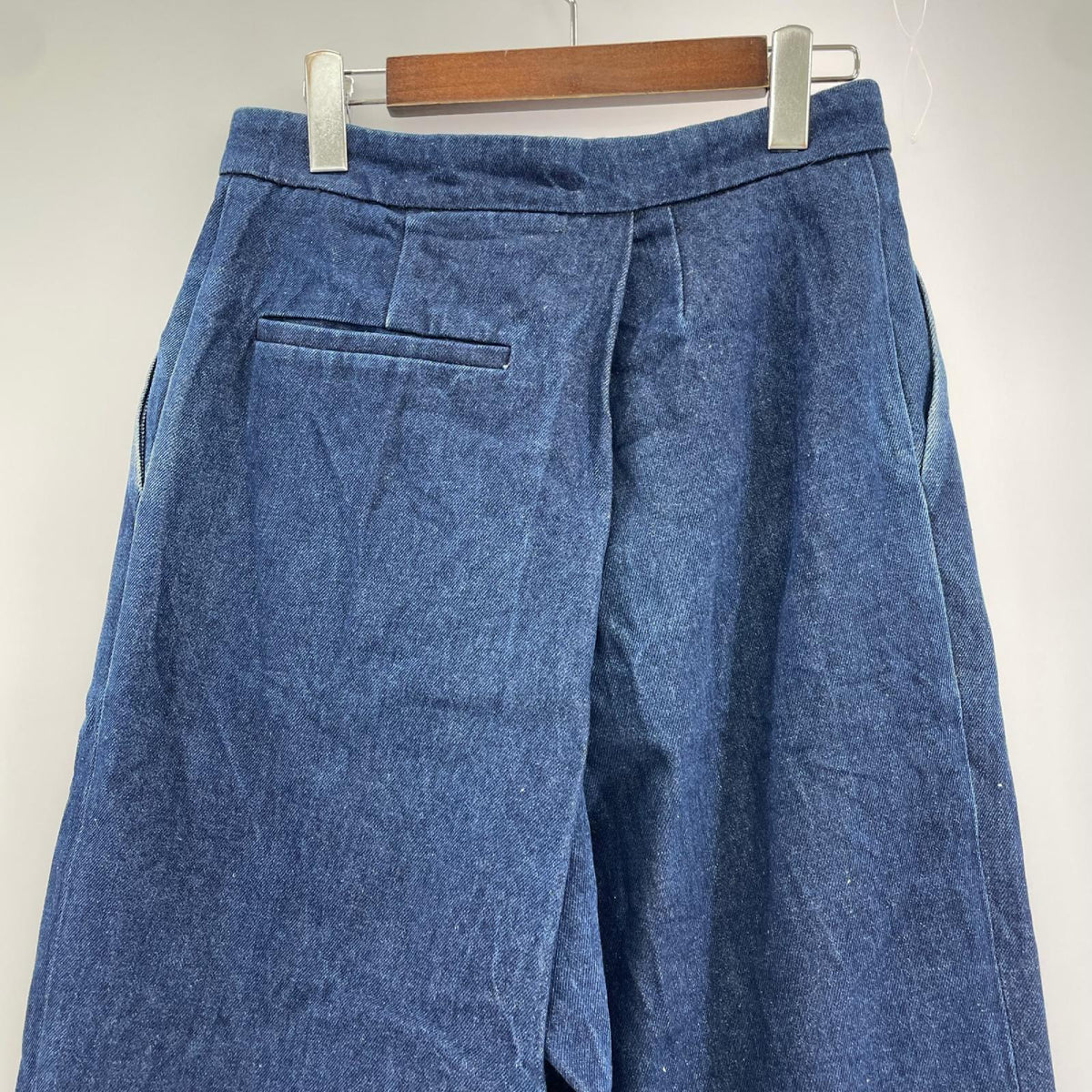 デニムパンツ J.W.Anderson ﾊﾞｷﾞｰﾃﾞﾆﾑﾊﾟﾝﾂ ｲﾝﾃﾞｨｺﾞ 28 ブルー