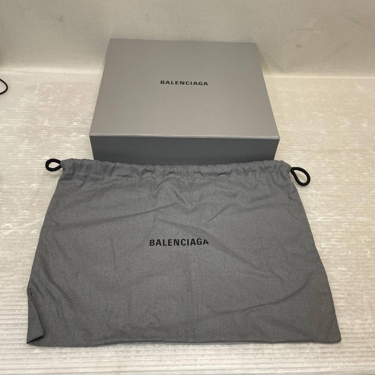 BALENCIAGA エクスプローラーポーチ532298 1080 V 527277