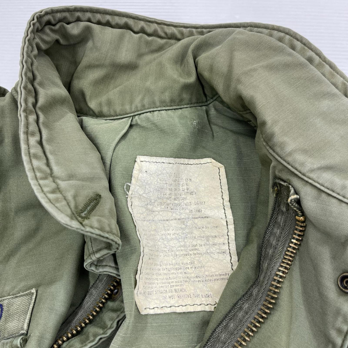 ジャケット U.S.ARMY M-65 ﾌｨｰﾙﾄﾞｼﾞｬｹｯﾄ ｶｰｷ カーキ