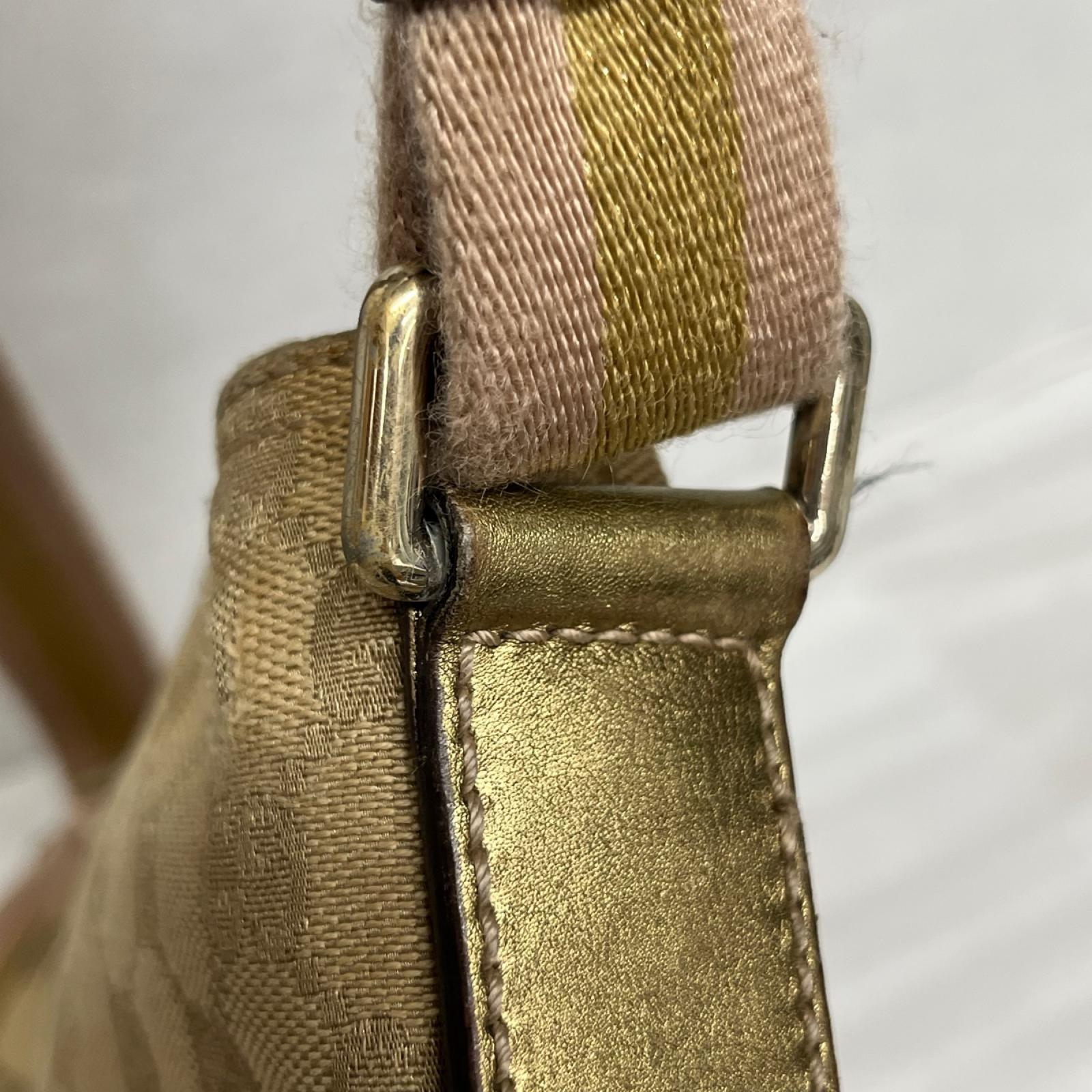 GUCCI GGキャンバス 189749 ショルダーバッグ