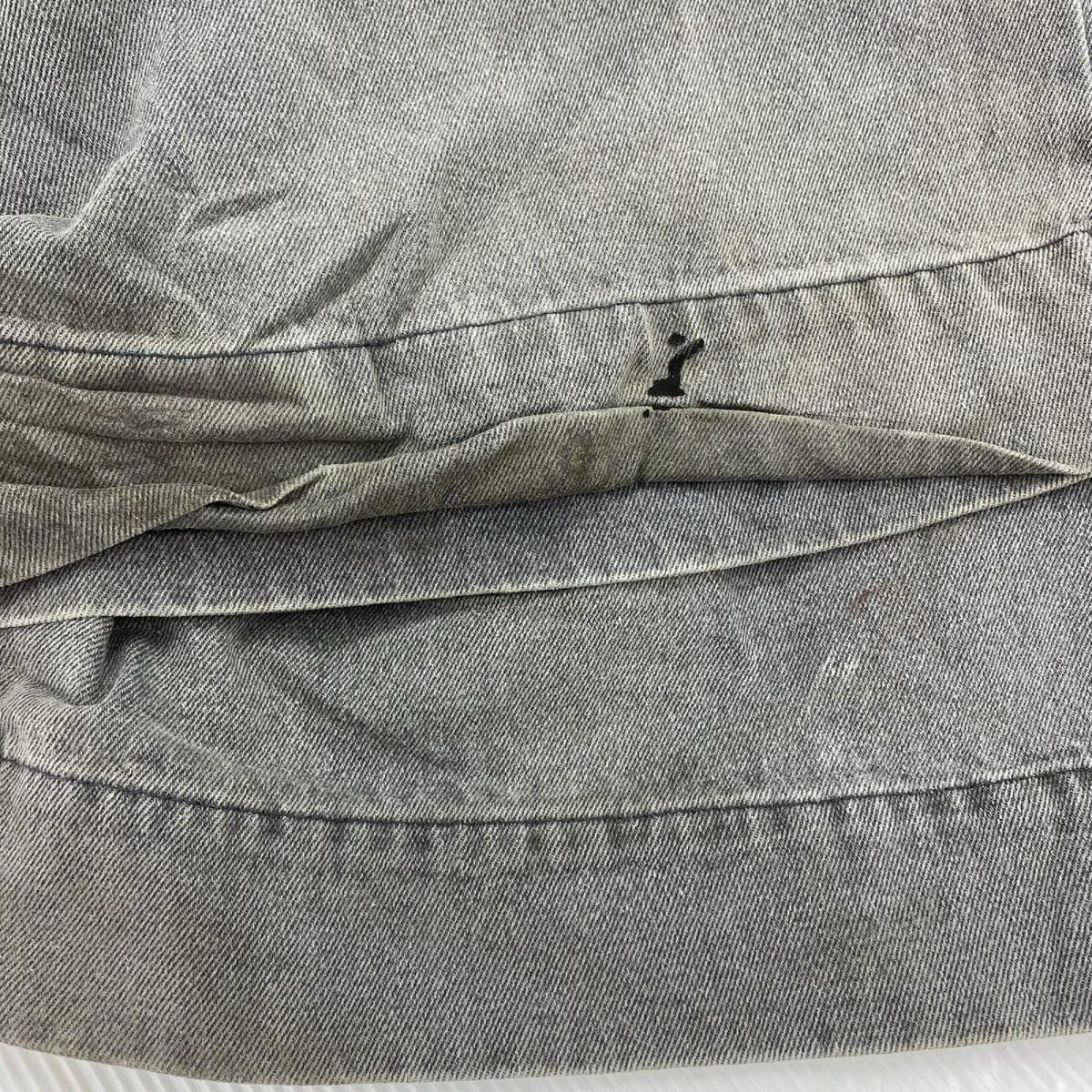 デニムパンツ 2ﾀｯｸﾜｲﾄﾞﾃﾞﾆﾑﾊﾟﾝﾂ ｸﾞﾚｰ 3 グレー