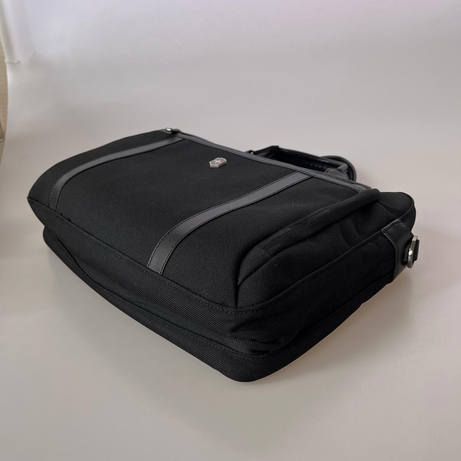 ブリーフケース VICTORINOX 2WAY ﾊﾞｯｸﾞ ブラック